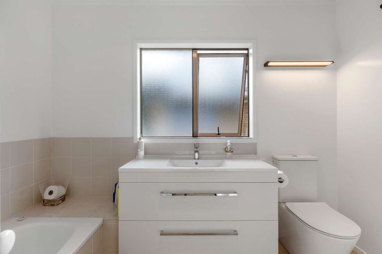 Photo of property in 34 Totara Road, Whenuapai, Auckland, 0618