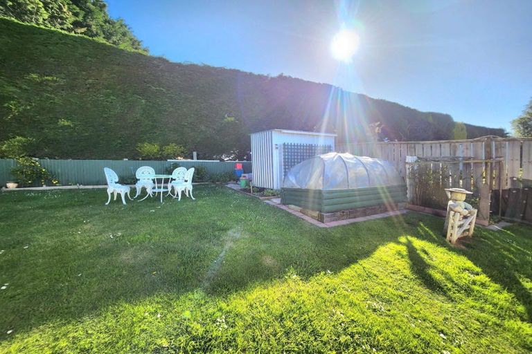 Photo of property in 4 Leven Street, South Hill, Oamaru, 9400