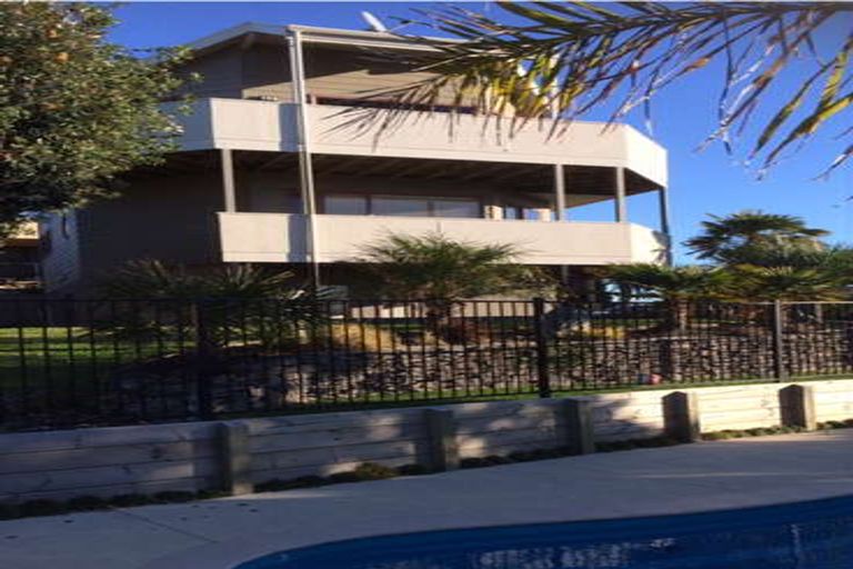 Photo of property in 712 Papamoa Beach Road, Papamoa Beach, Papamoa, 3118
