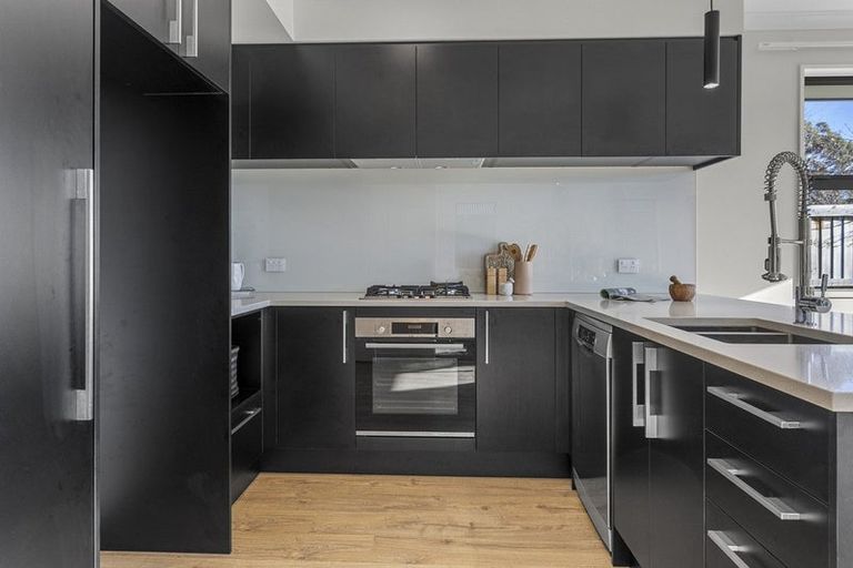 Photo of property in 31 Tara Crescent, Woodend, 7610