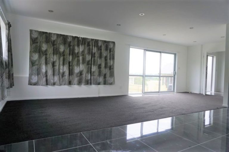 Photo of property in 44d Mountain Road, Mangere Bridge, Auckland, 2022