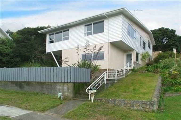 Photo of property in 3 Brora Crescent, Papakowhai, Porirua, 5024