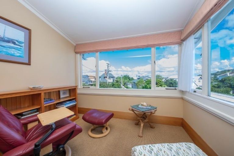 Photo of property in 27 Jubilee Avenue, Devonport, Auckland, 0624