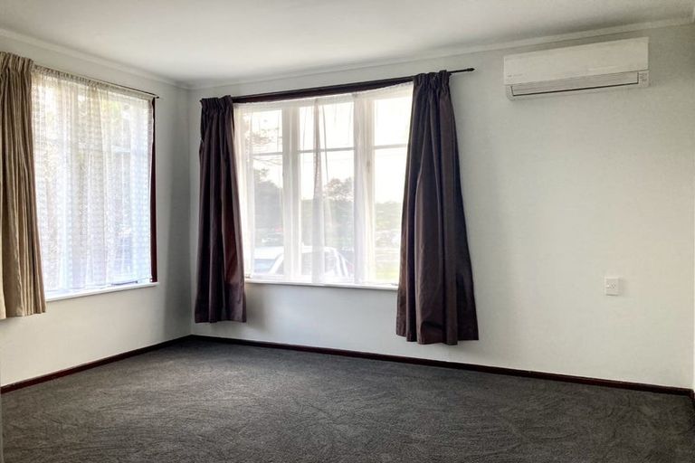 Photo of property in 318 Swanson Road, Henderson, Auckland, 0610