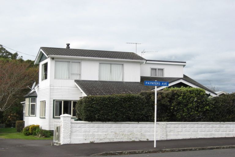 Photo of property in 11 Paynters Avenue, Strandon, New Plymouth, 4312