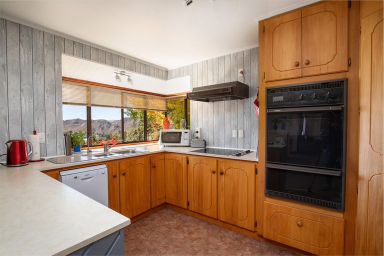 Photo of property in 1 Craig Place, Bridge Hill, Alexandra, 9320