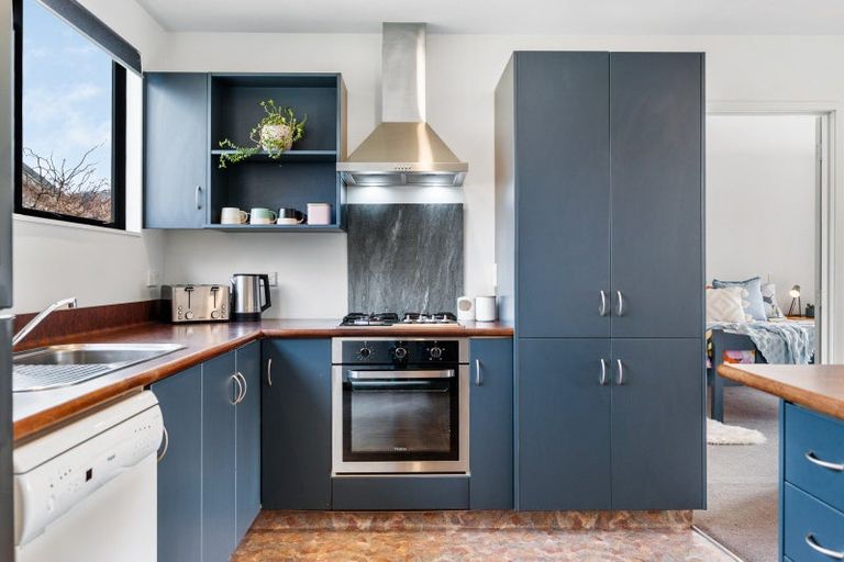 Photo of property in 6 Farrier Court, Cromwell, 9310