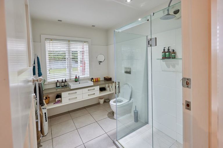 Photo of property in 15 Mallam Street, Karori, Wellington, 6012