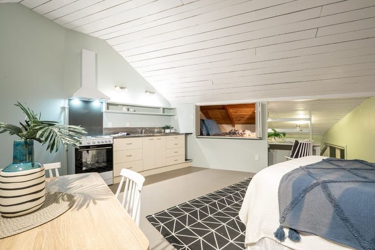 Photo of property in 11 Puketai Place, Pukerua Bay, 5026