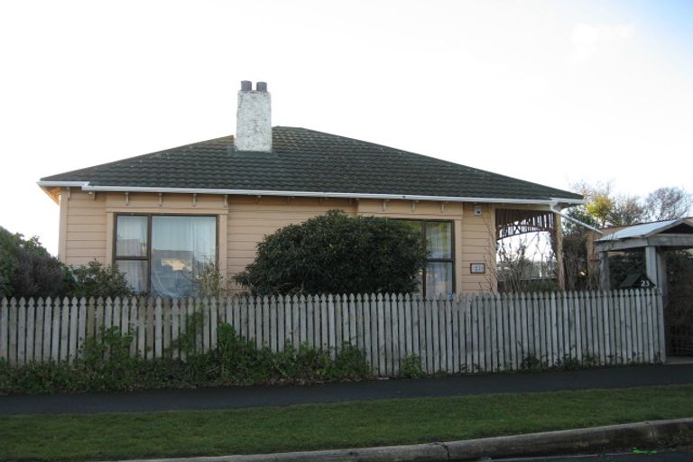 Photo of property in 23 Auld Street, Saint Kilda, Dunedin, 9012