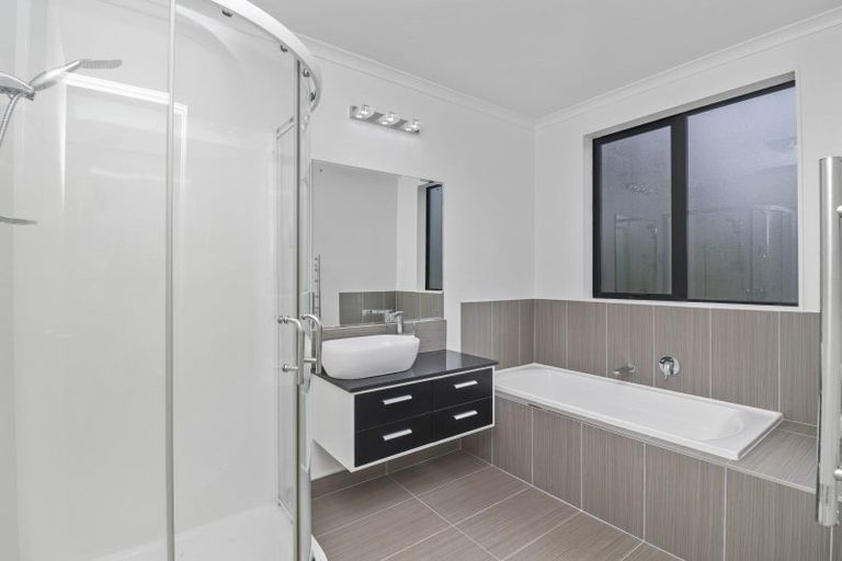 Photo of property in 8 Allendale Place, Morrinsville, 3300