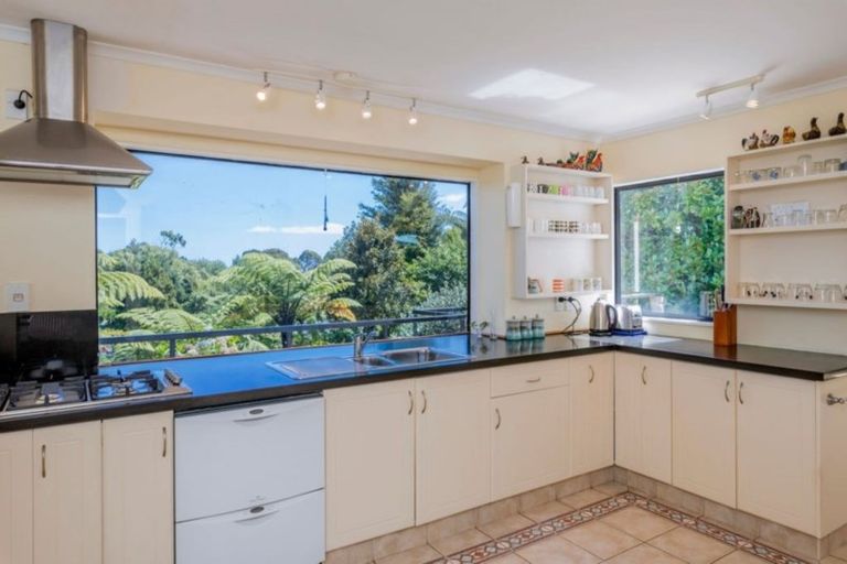Photo of property in 38 Greenwood Boulevard, Otaki, 5512