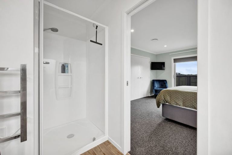 Photo of property in 7 Mercade Close, Stratford, 4332