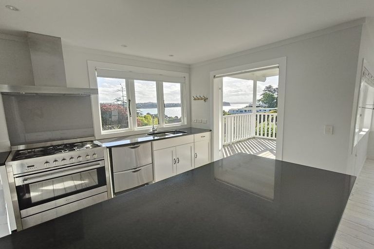 Photo of property in 12 Tindalls Bay Road, Tindalls Beach, Whangaparaoa, 0930