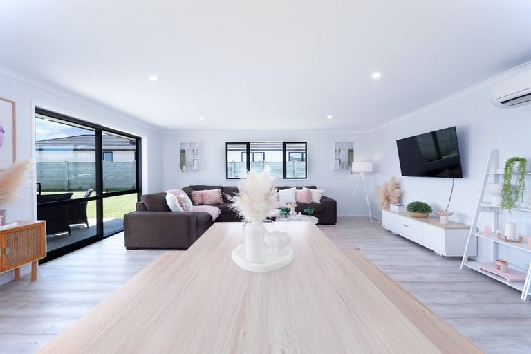 Photo of property in 8 Captains Loop, Haruru, 0204