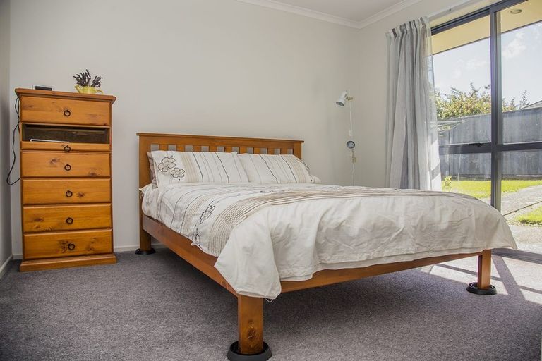 Photo of property in 14 Mcentee Road, Waitakere, Auckland, 0816