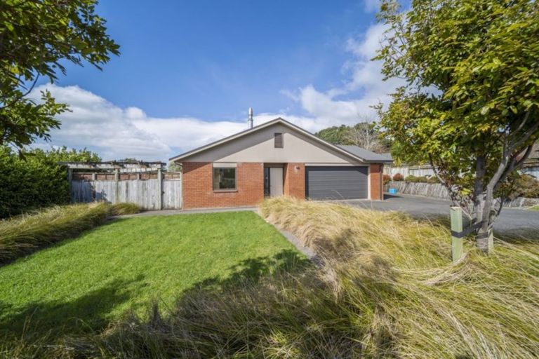Photo of property in 3 Manuka Place, Whalers Gate, New Plymouth, 4310