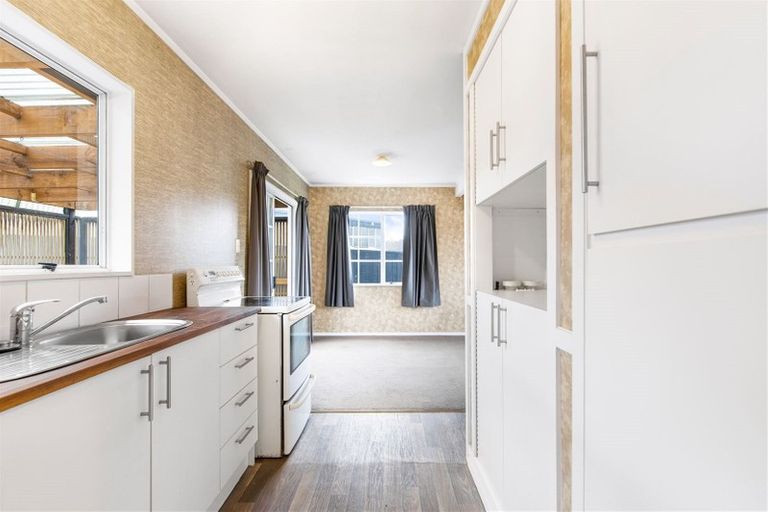 Photo of property in 1/25 Karepo Crescent, Ranui, Auckland, 0612