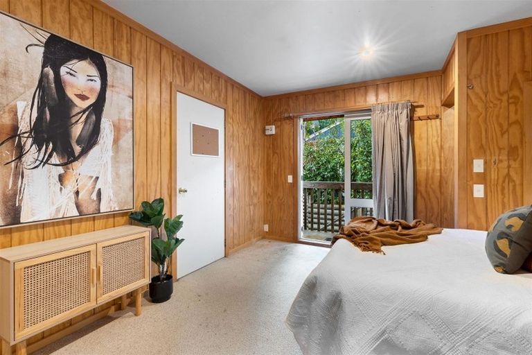 Photo of property in 32b Mackinnon Terrace, Sunshine Bay, Queenstown, 9300