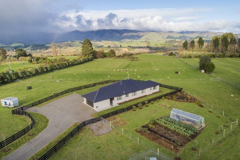 Photo of property in 946d Finnis Road, Pohangina, Ashhurst, 4884