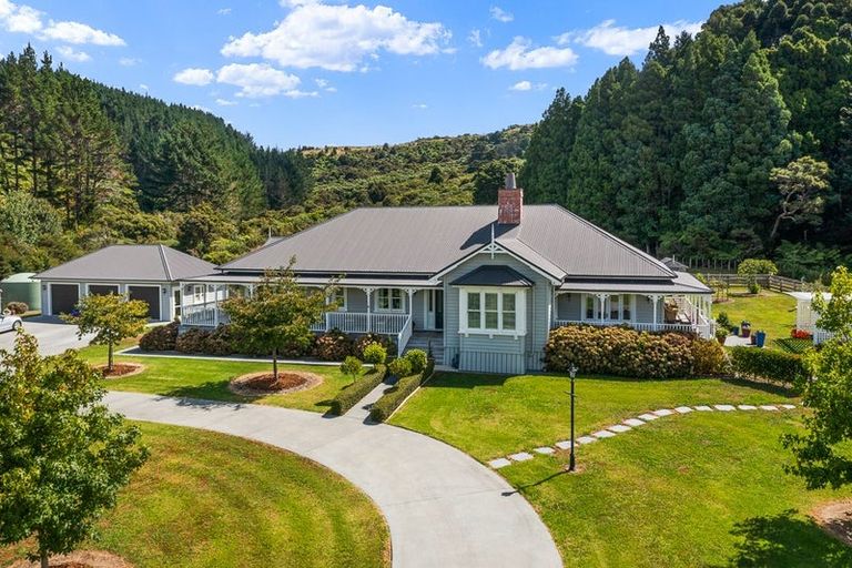 Photo of property in 33 Edgerley Road, Kaipara Flats, Warkworth, 0981