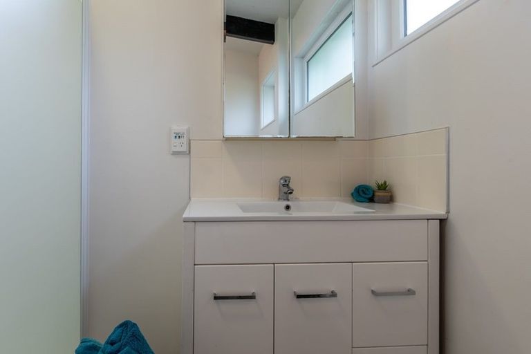 Photo of property in 57 Arapito Road, Titirangi, Auckland, 0604