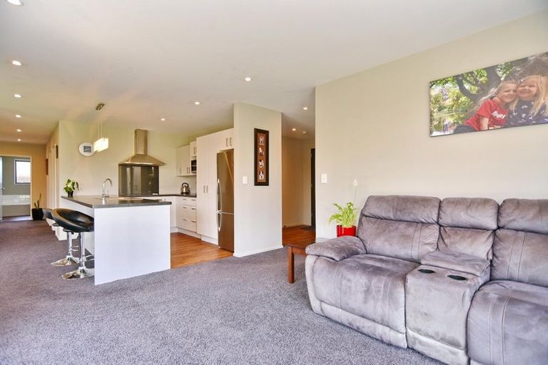 Photo of property in 64 Acacia Avenue, Rangiora, 7400