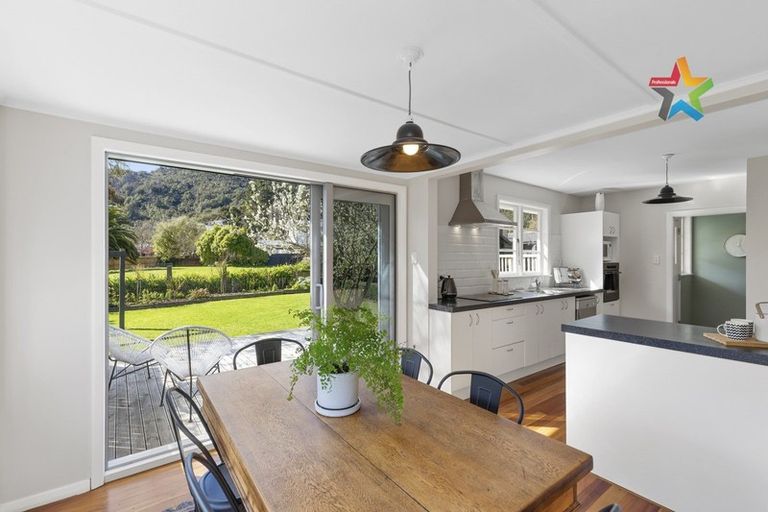 Photo of property in 17 Tawhai Street, Stokes Valley, Lower Hutt, 5019