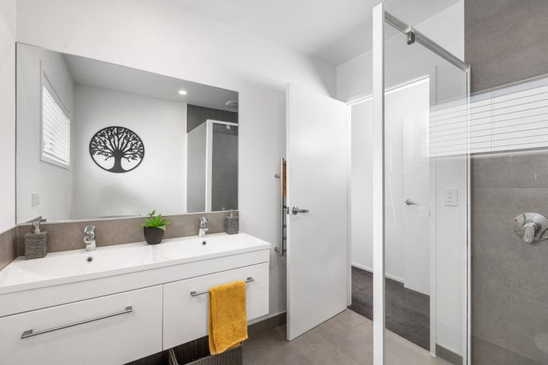 Photo of property in 38a Hatton Road, Orewa, 0931