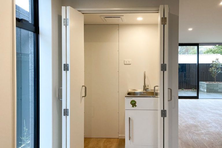 Photo of property in 9/58 Waltham Road, Sydenham, Christchurch, 8023