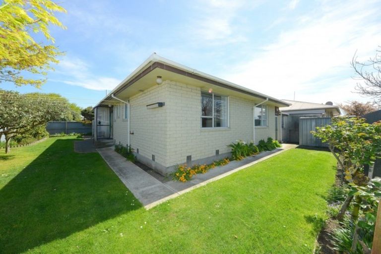 Photo of property in 23 Cradock Street, South New Brighton, Christchurch, 8062