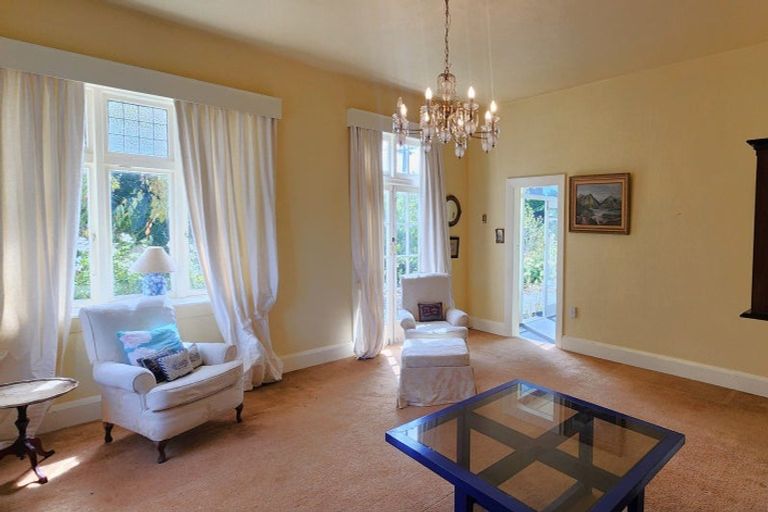 Photo of property in 165 High Street, Waimate, 7924