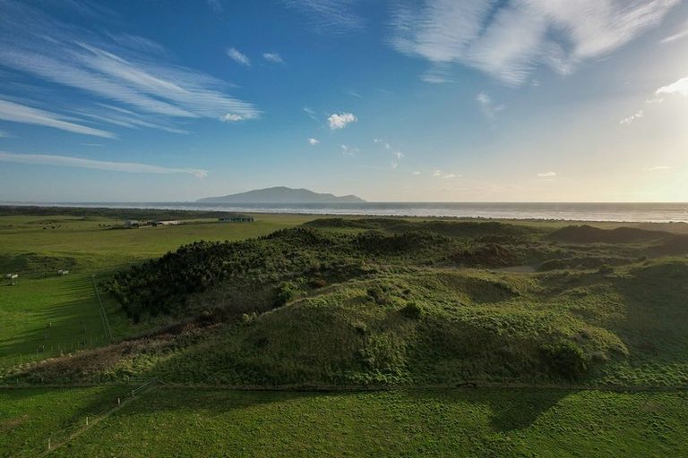 Photo of property in 27 Mahurenga Lane, Te Horo, Otaki, 5581