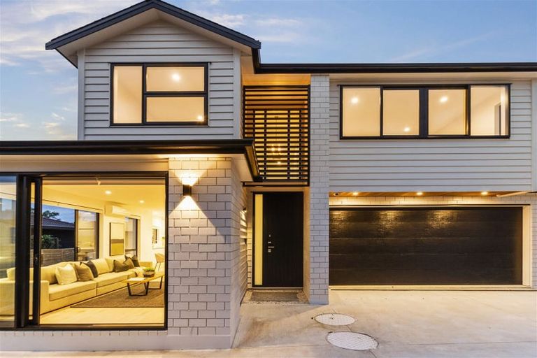 Photo of property in 35b Corunna Road, Milford, Auckland, 0620