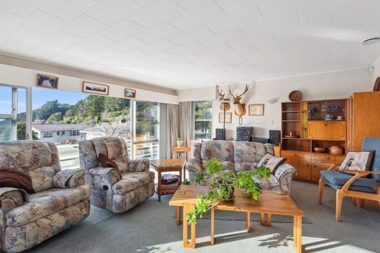 Photo of property in 106 Ruapehu Street, Paraparaumu, 5032