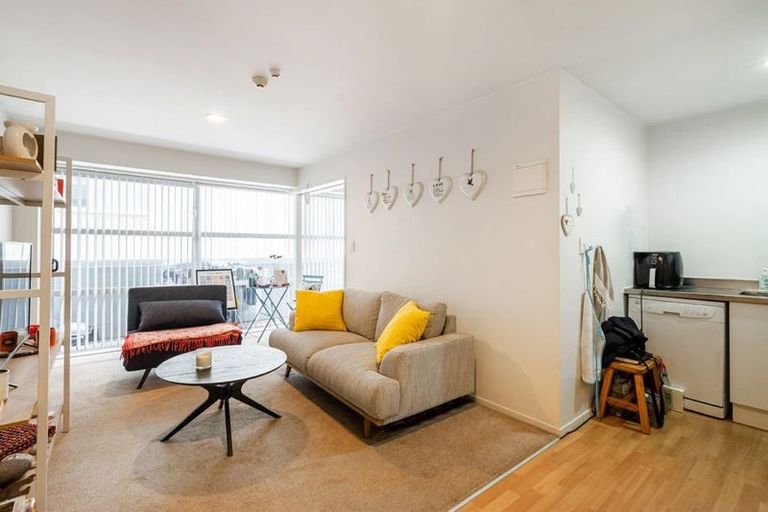 Photo of property in 15/8 Clayton Street, Newmarket, Auckland, 1023