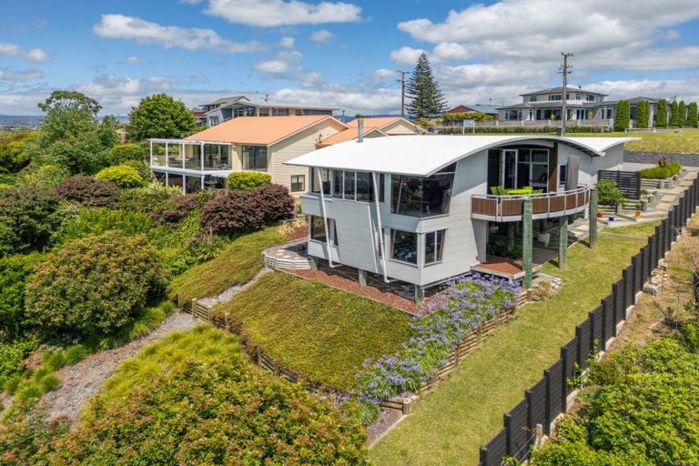 Photo of property in 81 Harbour View Road, Omokoroa, 3114