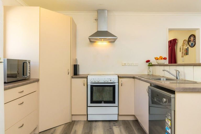 Photo of property in 1 Whitby Close, Waikawa, Picton, 7220