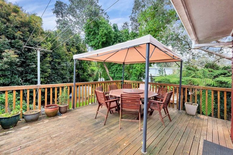 Photo of property in 43 Glendene Avenue, Glendene, Auckland, 0602