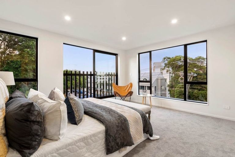 Photo of property in 27 Claude Road, Hillpark, Auckland, 2102