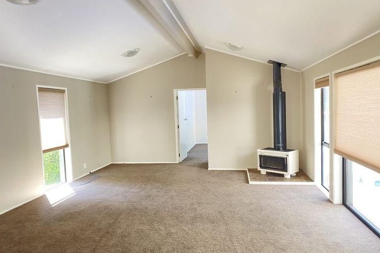 Photo of property in 875 Beach Road, Waiake, Auckland, 0630
