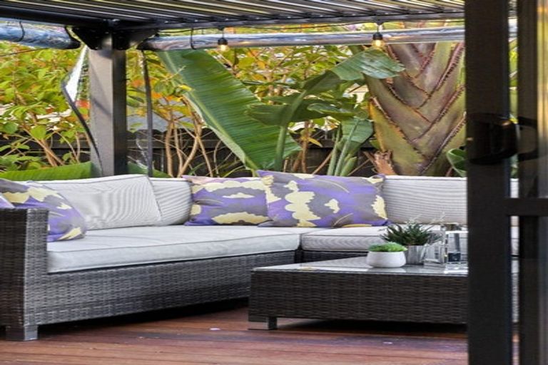 Photo of property in 82 Reynolds Road, Pukekohe, 2120