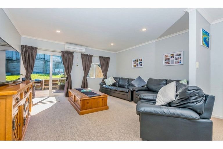 Photo of property in 10/61 The Avenue, Albany, Auckland, 0632