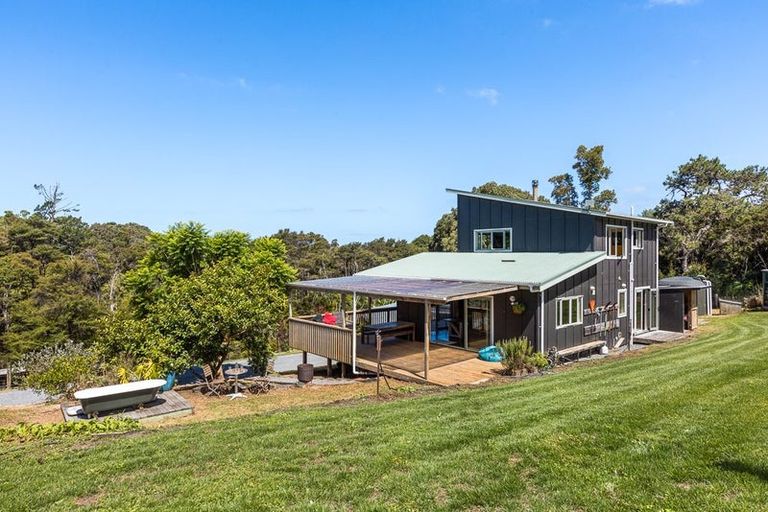 Photo of property in 27 Lett Road, Snells Beach, 0920