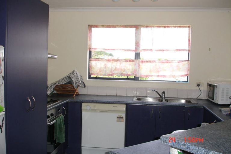 Photo of property in 10 Sunvista Avenue, Oteha, Auckland, 0632