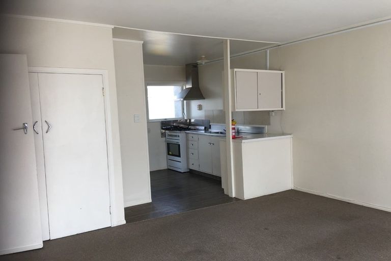 Photo of property in 28 Landscape Road, Papatoetoe, Auckland, 2025