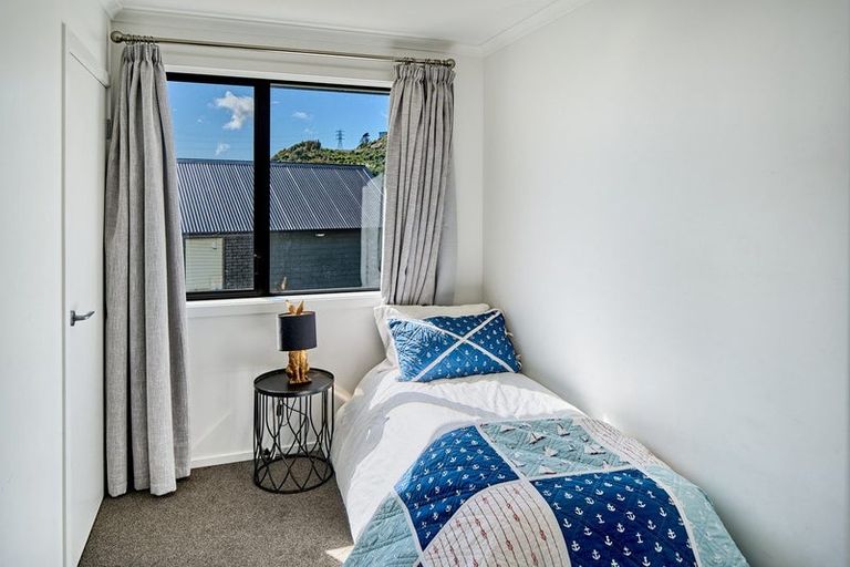 Photo of property in 18 Holystone Road, Whitby, Porirua, 5024