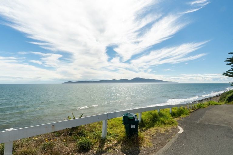 Photo of property in 23 Kainui Road, Raumati South, Paraparaumu, 5032