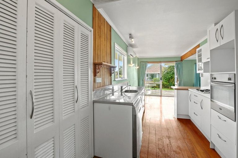 Photo of property in 47 Drake Street, Vogeltown, New Plymouth, 4310