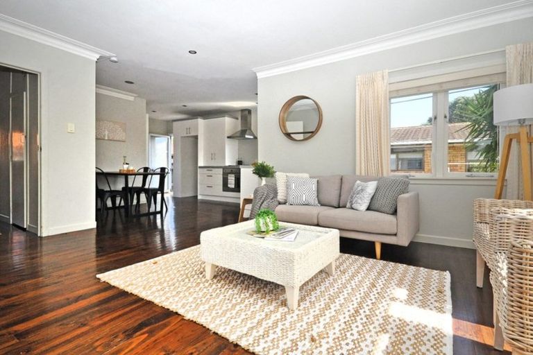 Photo of property in 40 Centreway Road, Orewa, 0931